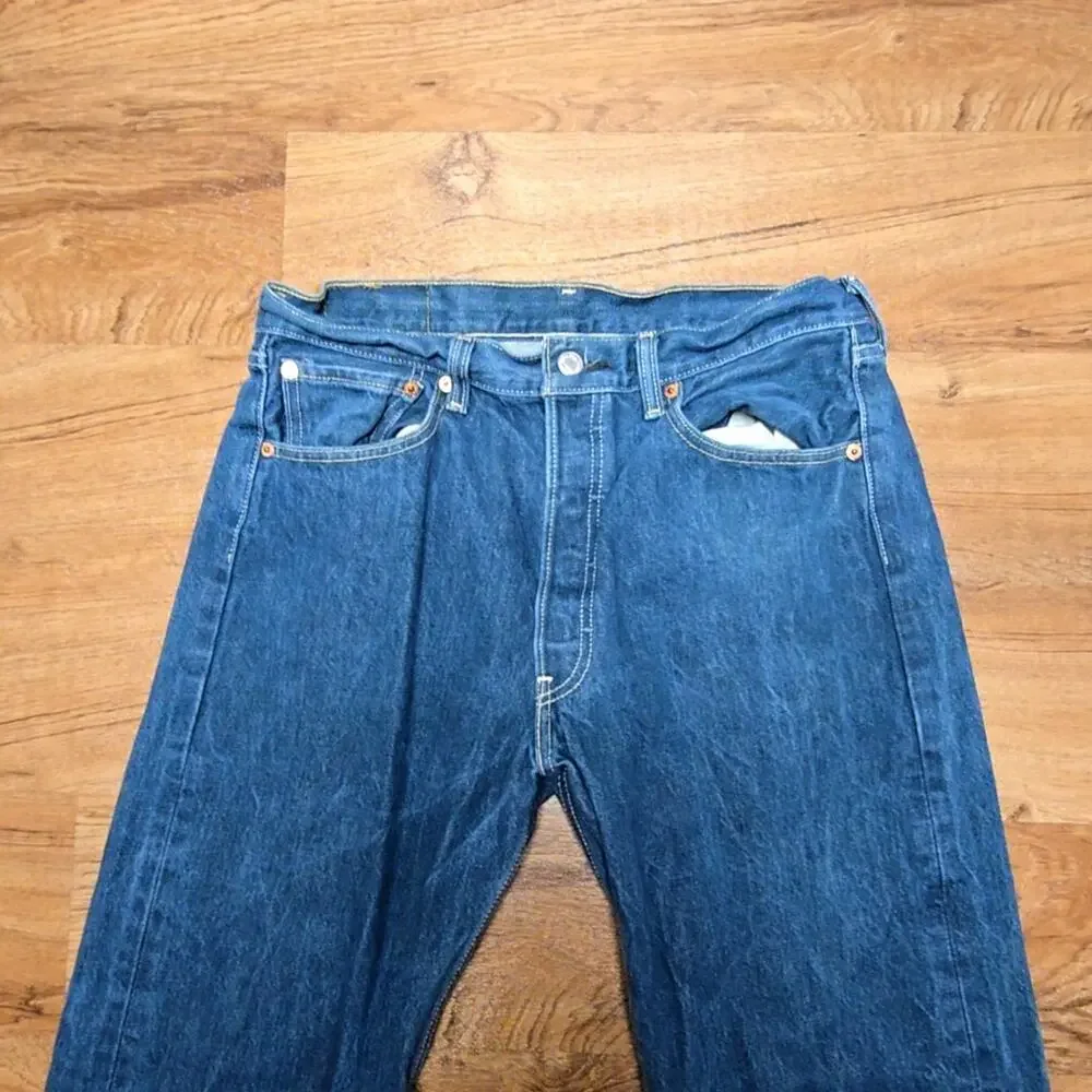 Levi's 501 Mens Jeans Straight Fit Medium Wash Denim 34x34 Classic Blue
